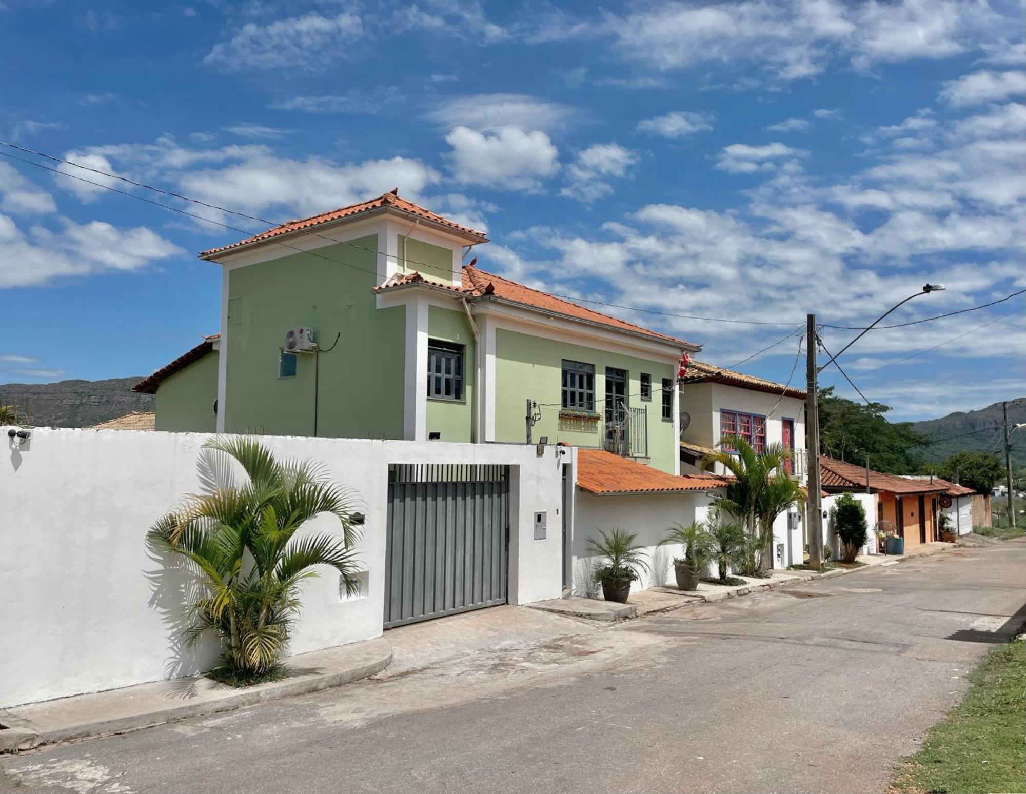 Pouso Flores -350m Maria Fumaca Inn 4*