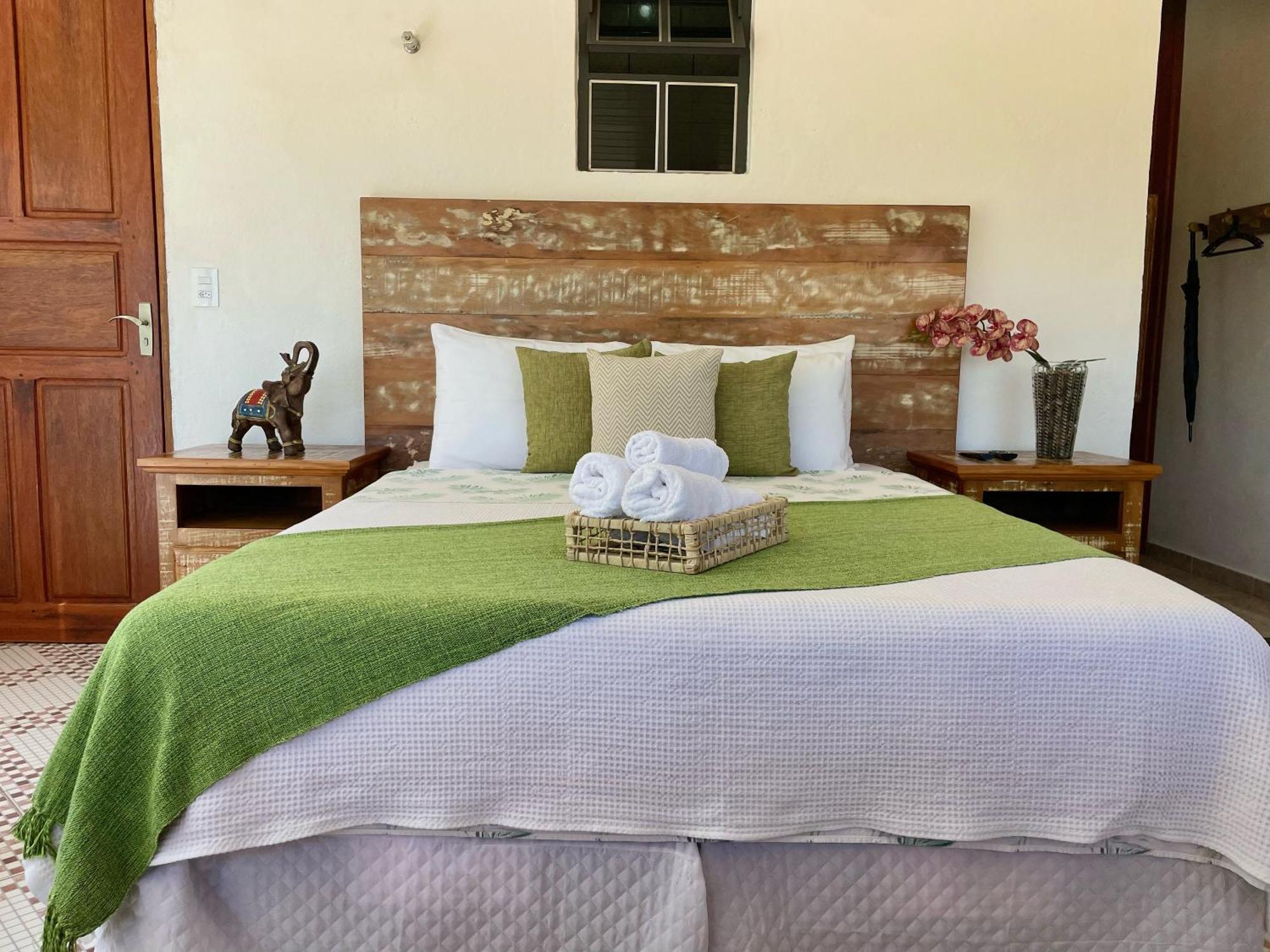 Pouso Flores -350m Maria Fumaca Inn 4*